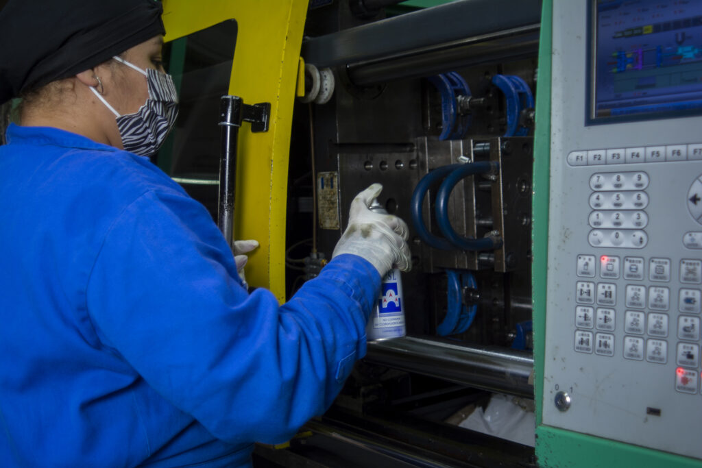 Moldes y tapas de línea fabricación tapas de plástico CDMX ISO 9001