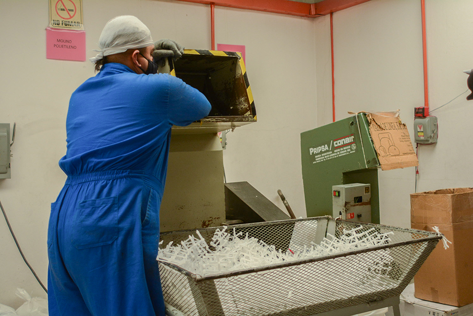 Moldes y tapas de línea fabricación tapas de plástico CDMX ISO 9001