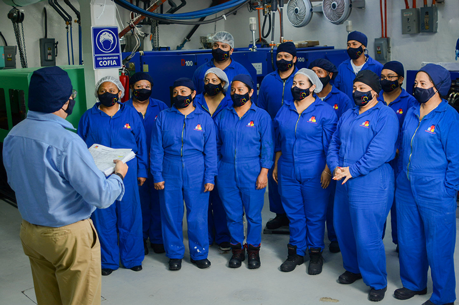 Moldes y tapas de línea fabricación tapas de plástico CDMX ISO 9001